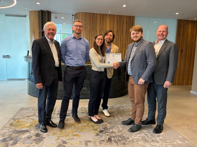 Frankham Group and LMI UK presenting a graduation certificate